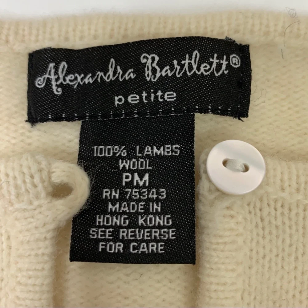 Alexandra Bartlett 100% Lambs Wool Button Cardigan Size Medium Petite